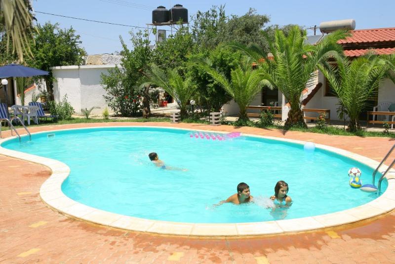 Hotel Harmony Malia Esterno foto